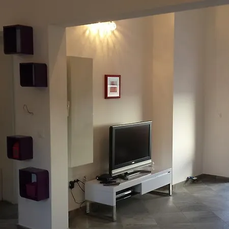 Ika Apartment *
